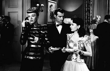 Eve Arden, Zachary Scott, Ann Blyth - Le Roman de Mildred Pierce - Film