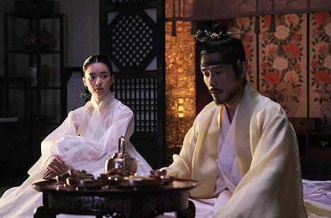 Hyo-joo Han, Byeong-heon Lee - Gwanghae, wangyidoen namja - Van film