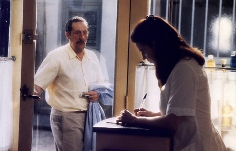 Jean Rochefort, Anna Galiena - Der Mann der Friseuse - Filmfotos
