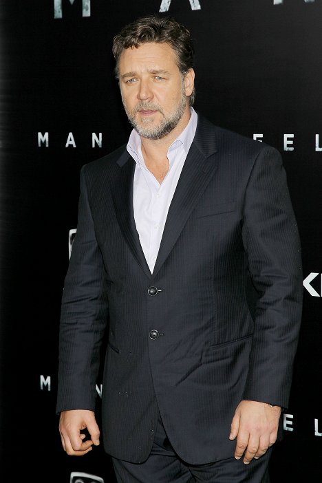Russell Crowe - Muž z ocele - Z akcií