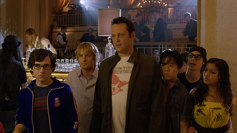 Josh Brener, Owen Wilson, Vince Vaughn, Tobit Raphael, Dylan O'Brien, Tiya Sircar - The Internship - Photos