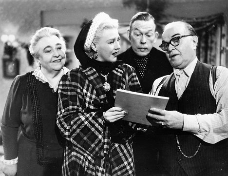 Jane Darwell, Ginger Rogers, Fred Allen, Victor Moore - We're Not Married! - Film