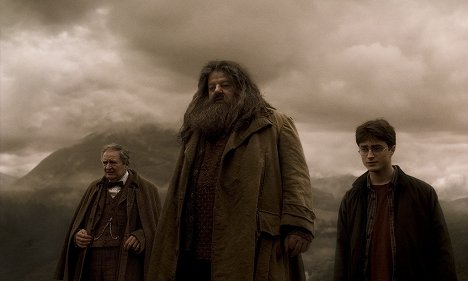Jim Broadbent, Robbie Coltrane, Daniel Radcliffe - Harry Potter and the Half-Blood Prince - Photos