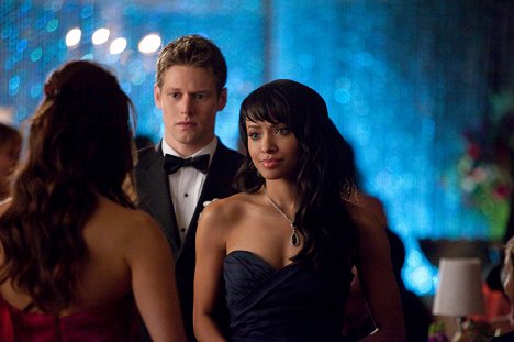 Zach Roerig, Kat Graham - The Vampire Diaries - Pictures of You - Van film