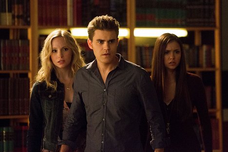 Candice King, Paul Wesley, Nina Dobrev - The Vampire Diaries - After School Special - Photos