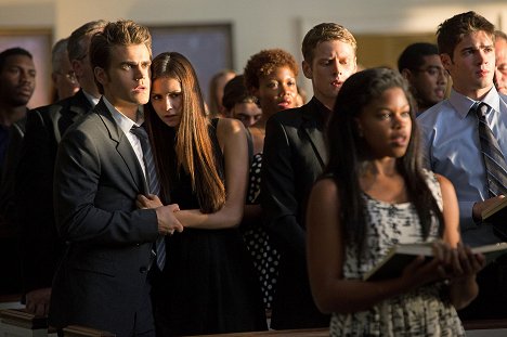 Paul Wesley, Nina Dobrev, Zach Roerig, Steven R. McQueen - The Vampire Diaries - Memorial - Photos