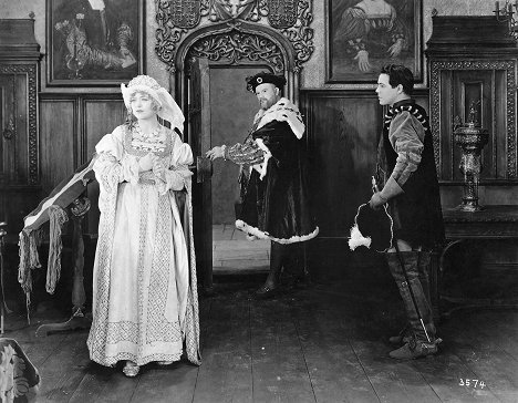 Marion Davies, Lyn Harding, Forrest Stanley - When Knighthood Was in Flower - Z filmu