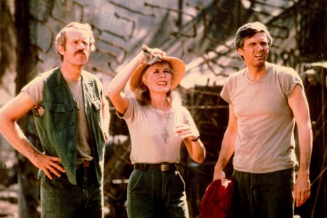 Mike Farrell, Loretta Swit, Alan Alda - M*A*S*H - An Eye for a Tooth - Tournage