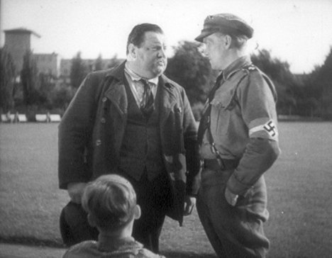 Heinrich George - Hitlerjunge Quex: Ein Film vom Opfergeist der deutschen Jugend - Filmfotos