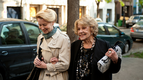 Laine Mägi, Jeanne Moreau - Una dama en París - De la película