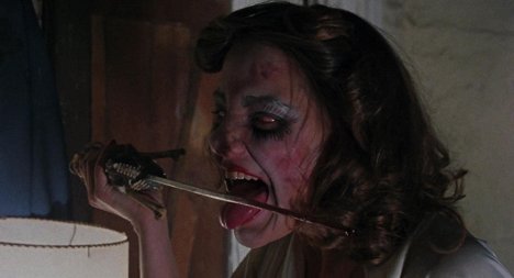 Betsy Baker - The Evil Dead - Photos