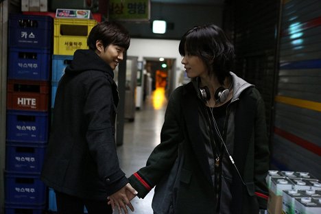 Junho, Hyo-joo Han - Gamshijadeul - Do filme