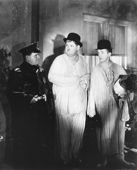 Oliver Hardy, Stan Laurel - Die Wüstensöhne - Filmfotos