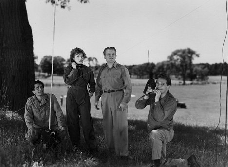 Richard Conte, Annabella, James Cagney, Frank Latimore - 13 Rue Madeleine - De la película