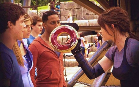 Logan Lerman, Alexandra Daddario, Brandon T. Jackson, Leven Rambin - Percy Jackson: Moře nestvůr - Z filmu