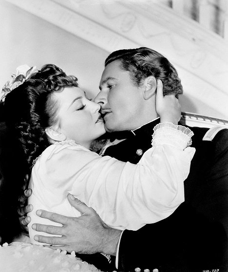 Olivia de Havilland, Errol Flynn - He kuolivat saappaat jalassa - Kuvat elokuvasta