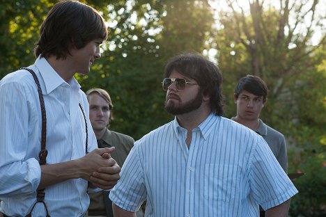 Ashton Kutcher, Josh Gad - jOBS - De la película