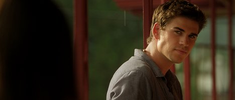 Liam Hemsworth - Láska a čest - Z filmu