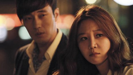 Ji-sub So, Hyo-jin Gong - Joogoonui taeyang - Z filmu