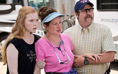 Molly C. Quinn, Kathryn Hahn, Nick Offerman - We're the Millers - Photos