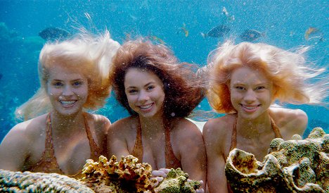 Amy Ruffle, Ivy Latimer, Lucy Fry - Mořské panny z ostrova Mako - Promo