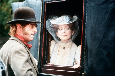 Jeremy Brett, Gayle Hunnicutt - The Adventures of Sherlock Holmes - A Scandal in Bohemia - Filmfotos