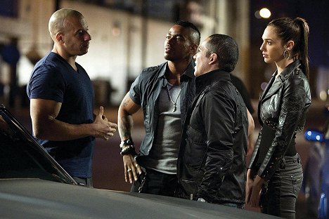 Vin Diesel, Laz Alonso, Gal Gadot - Fast & Furious - Neues Modell. Originalteile. - Filmfotos