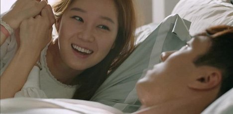 Hyo-jin Gong - Joogoonui taeyang - Z filmu