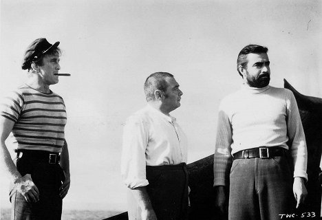 Kirk Douglas, Peter Lorre, James Mason