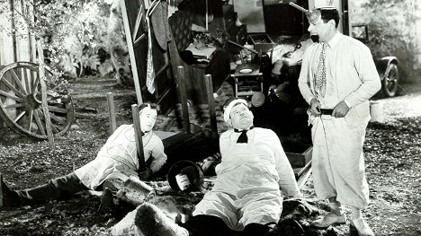 Stan Laurel, Oliver Hardy - Them Thar Hills - Filmfotos