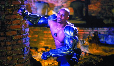 Lynn 'Red' Williams - Mortal Kombat: Annihilation - Photos