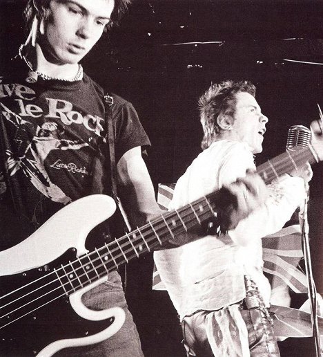 Sid Vicious, John Lydon - Sex Pistols - God Save The Queen - Z filmu