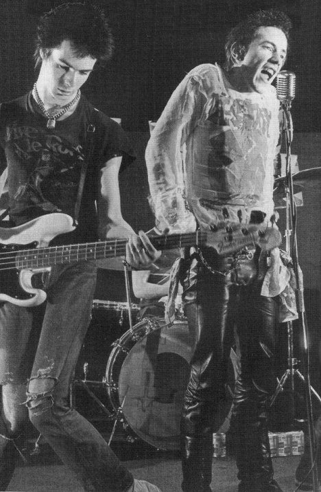 Sid Vicious, John Lydon - Sex Pistols - God Save The Queen - Photos