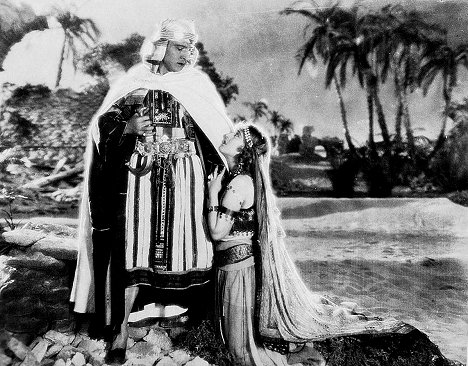 Rudolph Valentino, Vilma Bánky - The Son of the Sheik - Van film