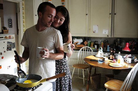 Aaron Paul, Mary Elizabeth Winstead - Smashed - Kuvat elokuvasta