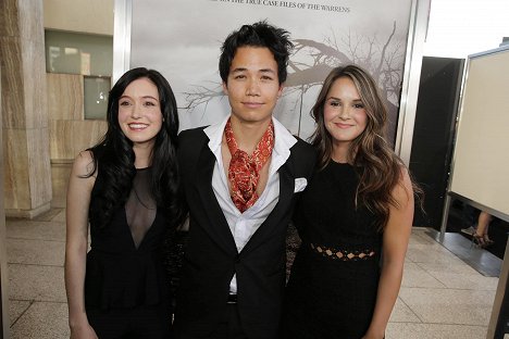 Hayley McFarland, Shannon Kook, Shanley Caswell - The Conjuring - Events