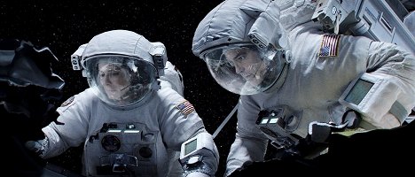 Sandra Bullock, George Clooney - Gravity - Van film