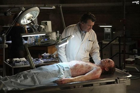 John Noble - Fringe - The Dreamscape - Photos