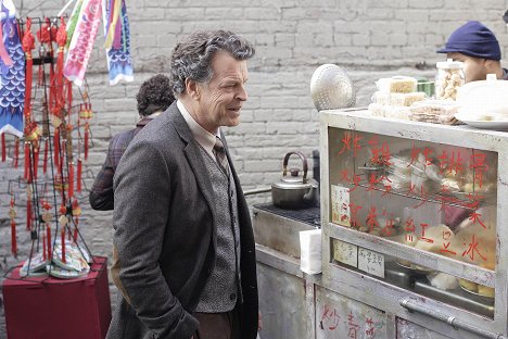 John Noble - Fringe - Snakehead - Photos