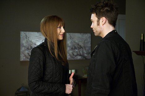 Anna Torv - Fringe - 6:02 AM EST - Film