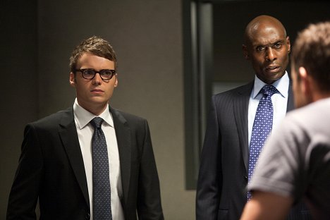 Seth Gabel, Lance Reddick - Fringe - Novation - Z filmu