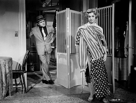 James Cagney, Shirley Jones - Never Steal Anything Small - Filmfotos