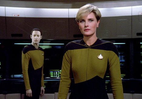 Brent Spiner, Denise Crosby - Star Trek: The Next Generation - The Naked Now - Photos