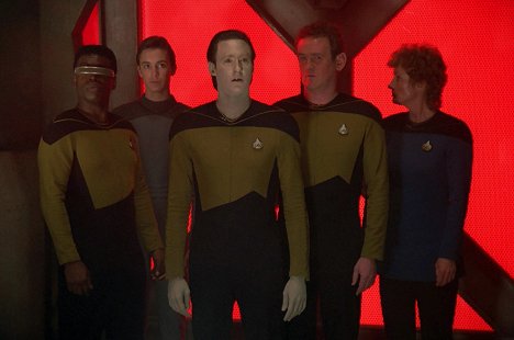 LeVar Burton, Wil Wheaton, Brent Spiner, Colm Meaney, Diana Muldaur - Star Trek - Das nächste Jahrhundert - Rikers Vater - Filmfotos