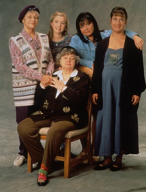 Estelle Parsons, Sarah Chalke, Shelley Winters, Roseanne Barr, Laurie Metcalf - Roseanne - Promo