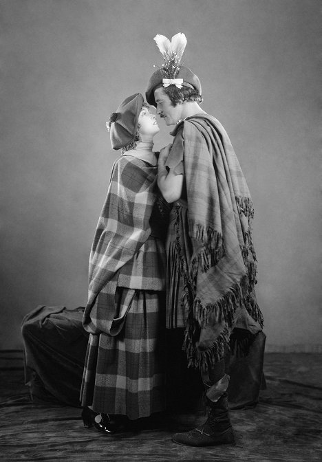Lillian Gish, Norman Kerry - Annie Laurie - Werbefoto