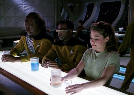 Michael Dorn, LeVar Burton, Julie Warner - Star Trek: The Next Generation - Transfigurations - Van film