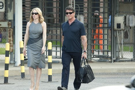 Amy Ryan, Sylvester Stallone - Escape Plan - Filmfotos