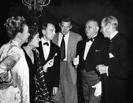 Hedda Hopper, Gloria Swanson, Buster Keaton, William Holden, Erich von Stroheim, H.B. Warner - Sunset Boulevard - Making of