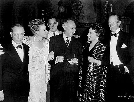 Buster Keaton, Hedda Hopper, William Holden, Cecil B. DeMille, Gloria Swanson, H.B. Warner - Sunset Blvd. - Making of